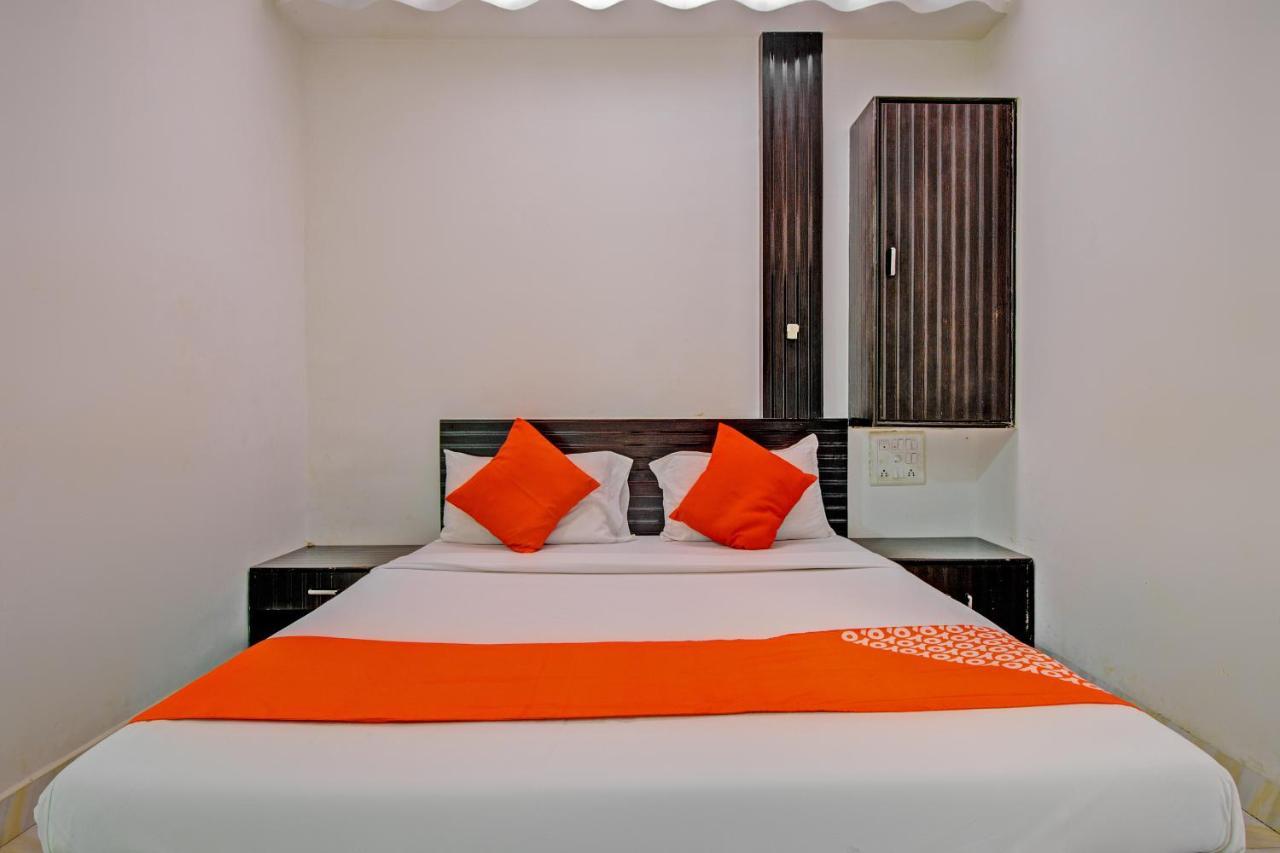 Oyo 76486 Silver Moon Mumbai Eksteriør bilde